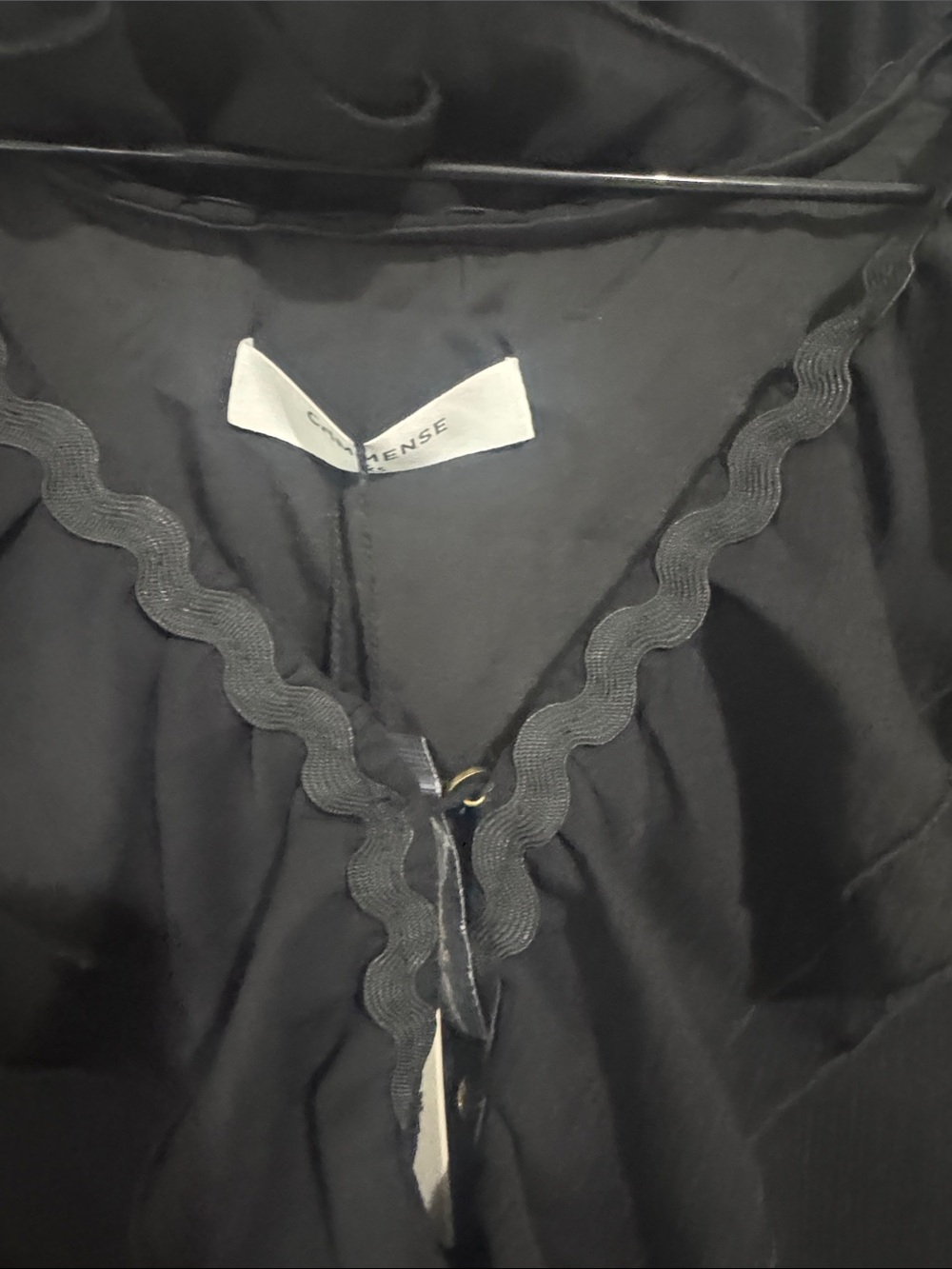 Set!!!
Ruffled V-Neck Black Blouse&shorts - - Picture 3 of 4